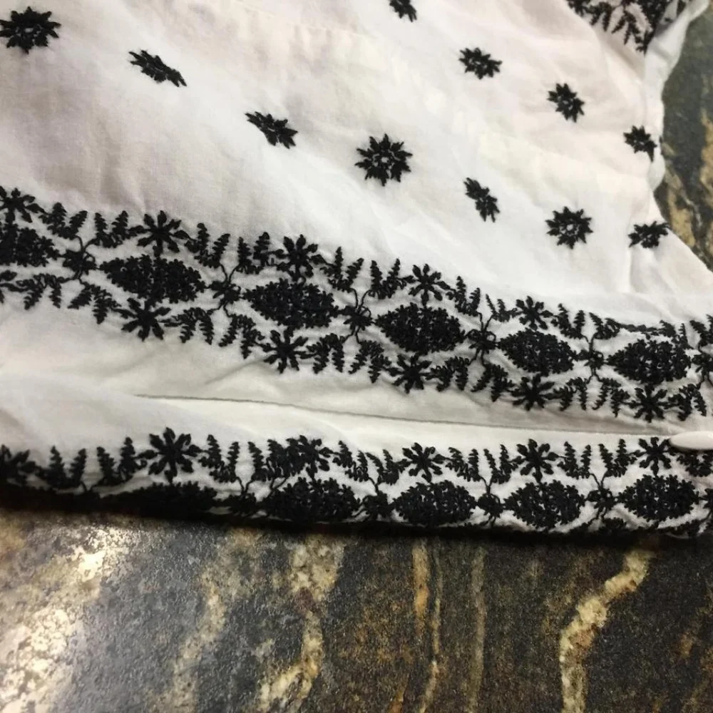 Flirty and Fun black and white size 8 Touche skirt - Picture 8 of 11